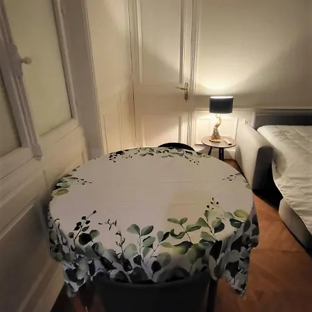 L'atrium Foch Apartment *