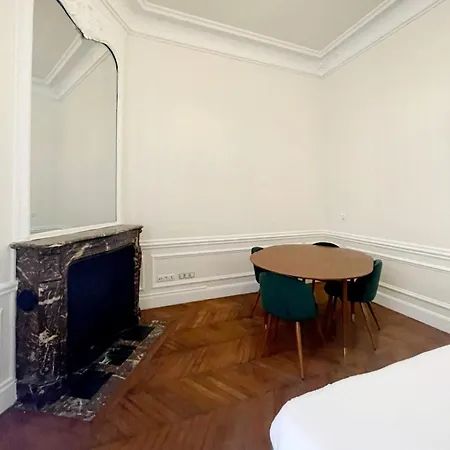 L'atrium Foch * Paris